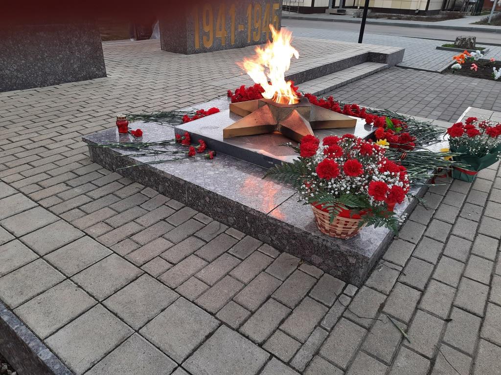 Митинг, посвященный Дню памяти и скорби «Должны мы свято в памяти хранить».
