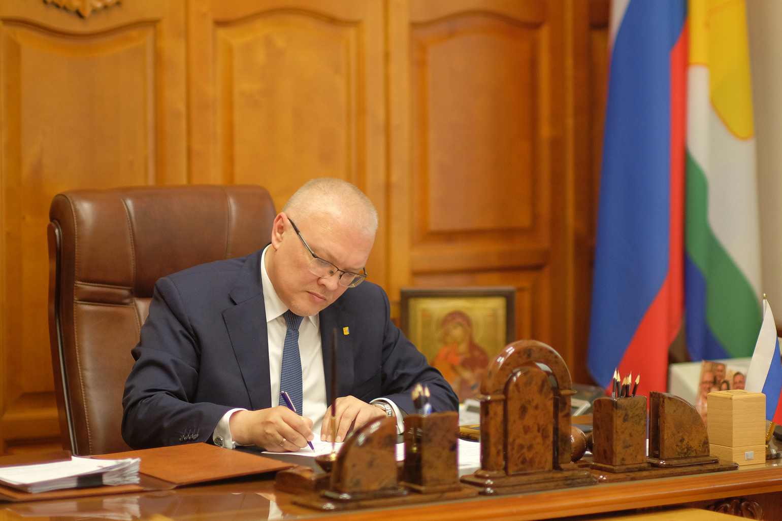 Губернатор Александр Соколов ввел новые меры поддержки семей военнослужащих