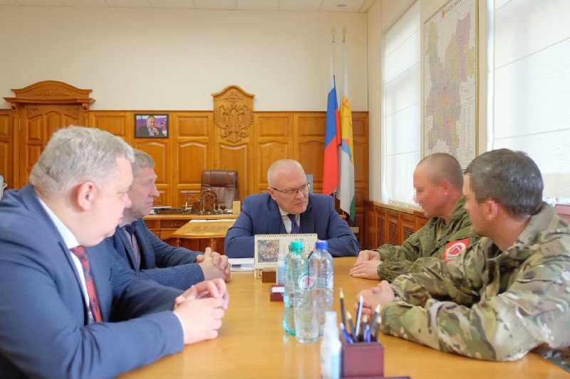 Александр Соколов встретился с командиром полка, где служат мобилизованные кировчане