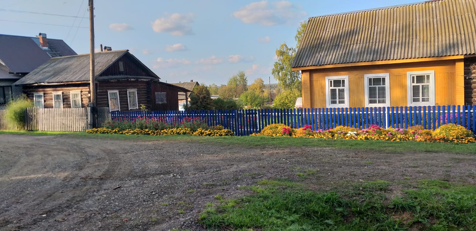 У афанасьевских ветеранов и подворья лучшие.