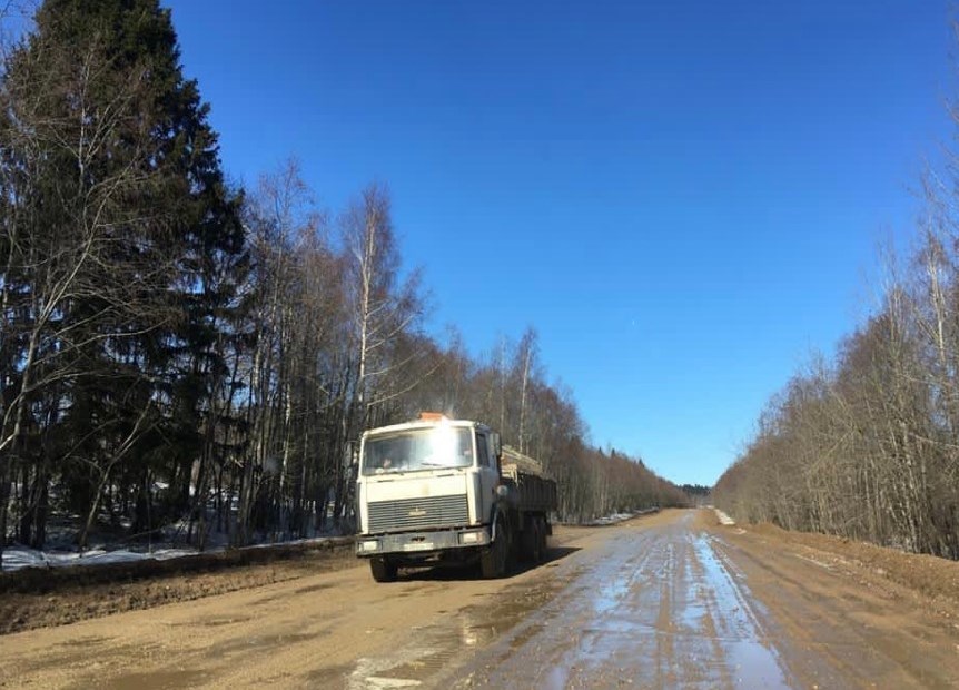 Ограничено движение грузового транспорта по лыткинской дороге....
