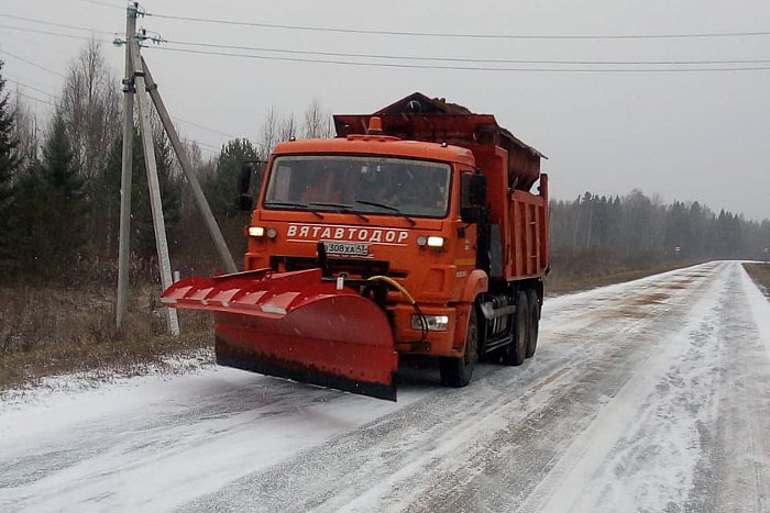 В Кировской области ввели круглосуточный мониторинг ситуации на дорогах.