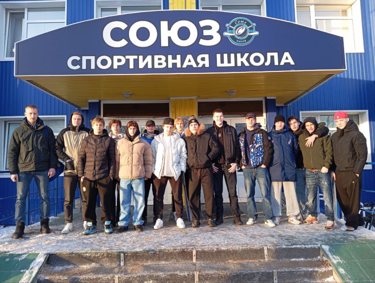 Студенческая хоккейная сборная участвует в окружном турнире  в Казани.