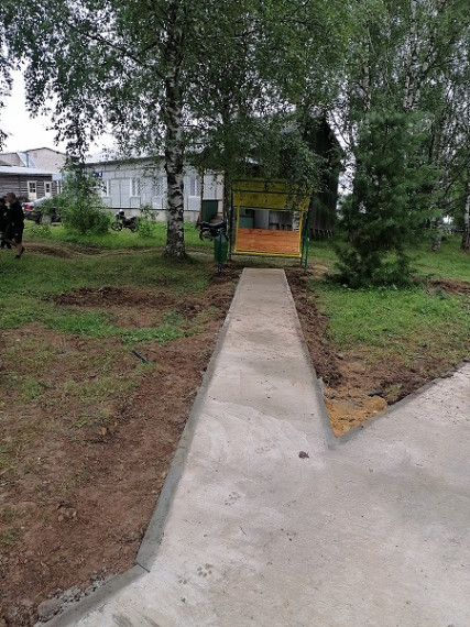 В селе Бисерово продолжается благоустройство парка Победы. В селе Бисерово продолжается благоустройство парка Победы.