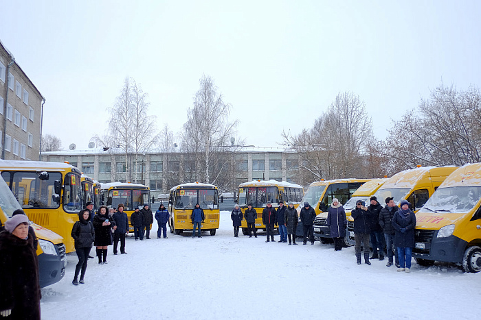 В муниципалитеты Кировской области отправятся 19 новых школьных автобусов.