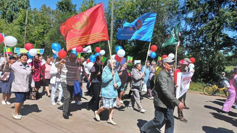 В посёлке Афанасьево – праздник! Афанасьевский район принимает поздравления с 95-летним юбилеем….