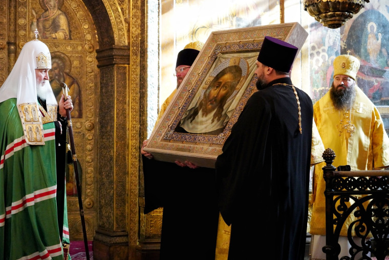 Патриарх Кирилл наградил Игоря Комарова Орденом Благоверного князя Даниила Московского II степени.