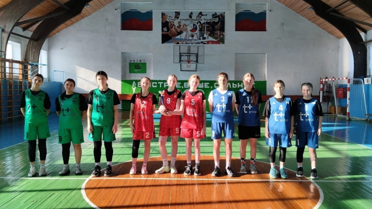 В школах Кировской области проходит муниципальный этап турнира  по баскетболу 3х3.
