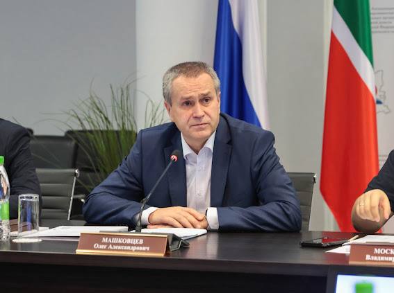 Пять инициатив Молодежного парламента стали законами  Кировской области.