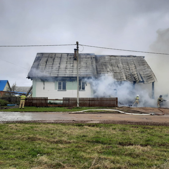 Пожар на ул. Вятская – дом отстояли….